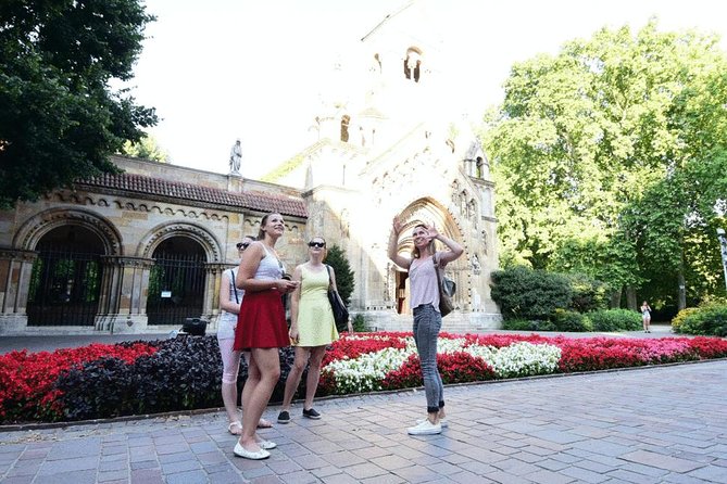 101 things in Budapest - Full Day Tour with Lunch & Metro Pass - Key points before you book