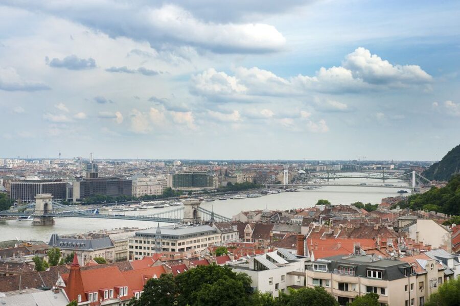 3-Hour Orientation Walking Tour of Buda and Pest - Matthias Church and the castle district