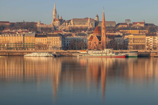 4 hours long private minivan tour in Budapest - Heroes’ Square and Vajdahunyad Castle