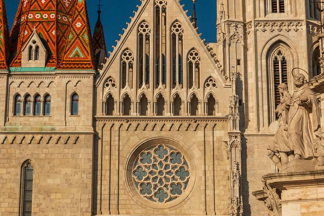 4 hours long private walking tour in Budapest - What the $324.06 group price really buys