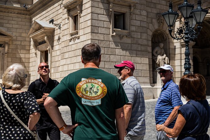 All About Budapest: Full Day Walking Tour with Lunch & Metro Pass - What the guide adds to the day