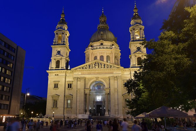 All day city tour in Budapest - Why the private vehicle changes the day