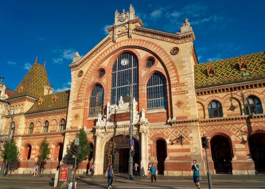 Art Nouveau Tour in Budapest: 3-Hour Private Tour - Reading the decorative facades of late 19th-century Budapest