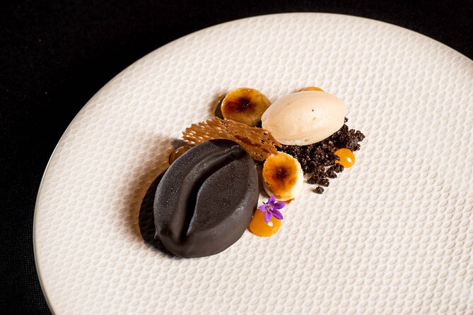 Audio visual multi-sensory chefs journey dinner experience - Who should book this dinner?