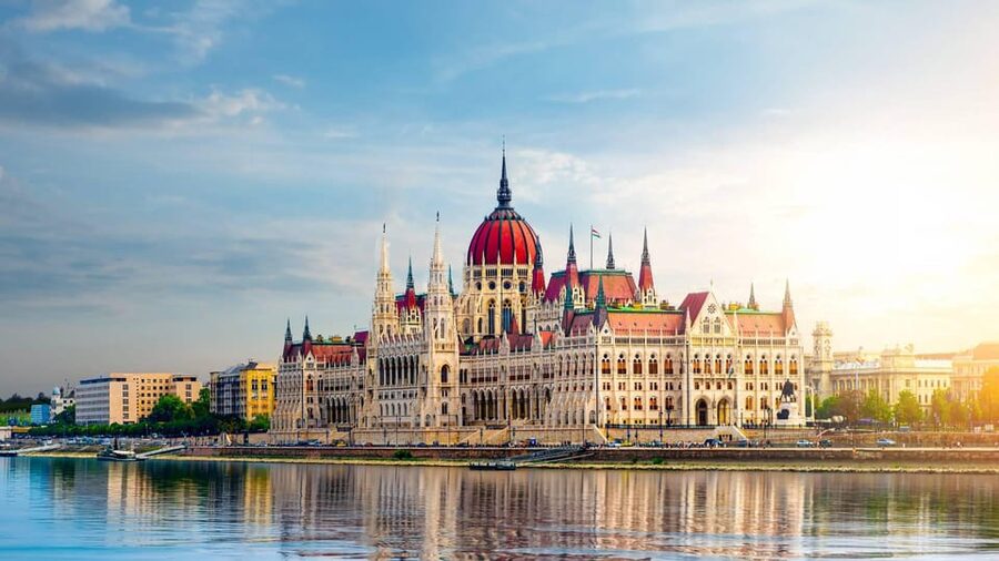Best of Budapest: Private Walking Tour with a Local - What a Buda-focused route can include
