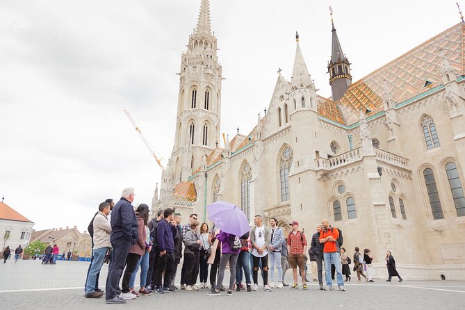 Buda Castle Tour: Fisherman's bastion and hidden gems - Trinity Column, the square, and a pause at Ruszwurm