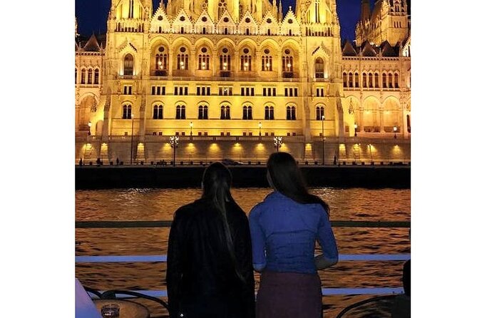 Budapest: 1-Hour Highlights Cruise with Welcome Drink - Hungarian Parliament Building, the main event