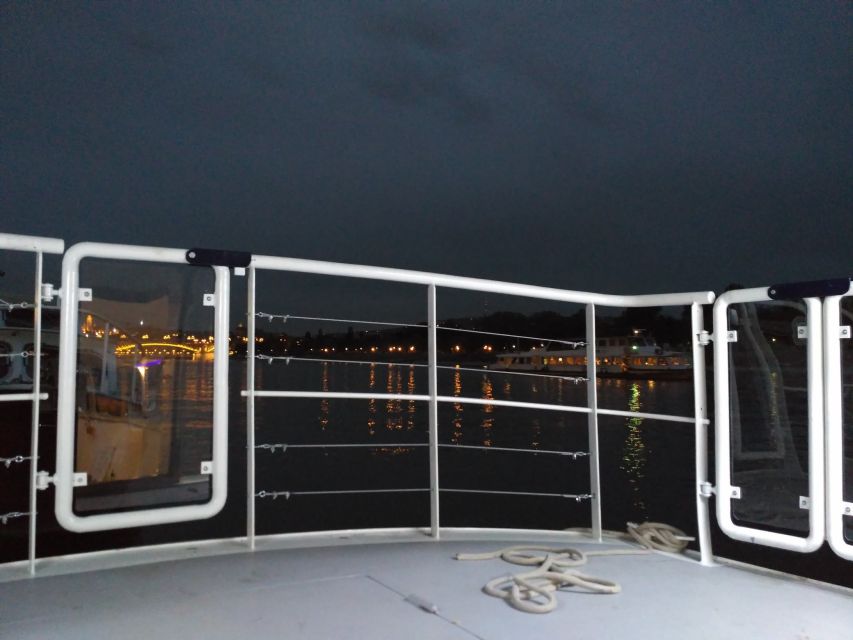 Budapest: 1-Hour Private Boat Cruise - Boarding at Dock 42 in Szt. Istvan Park