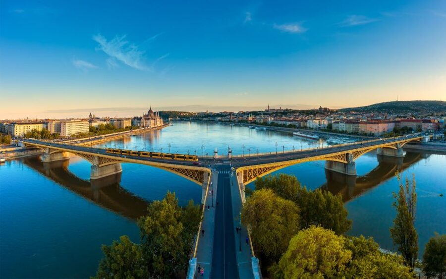 Budapest: 1-hour Sightseeing Danube River Cruise - Why the Danube is the right place to begin