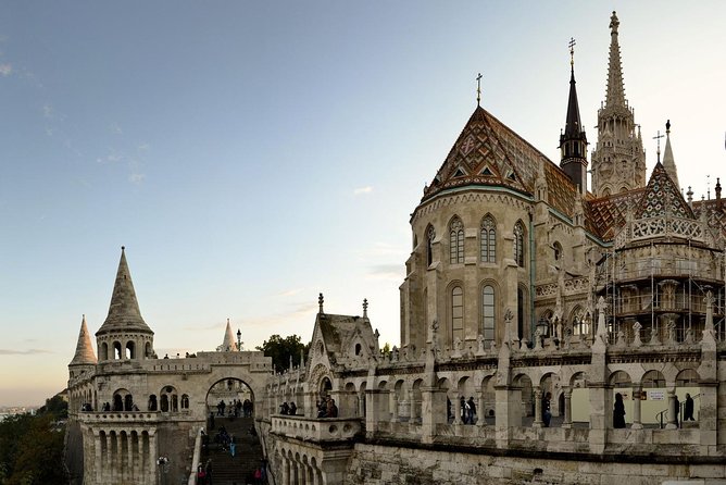 Budapest: 3-Hour Live-guided Bus Tour and 1-hour River Cruise - What the $51.66 price buys you