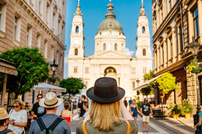 Budapest: 3-Hour Live-guided Bus Tour and 1-hour River Cruise - Who will get the most from this tour