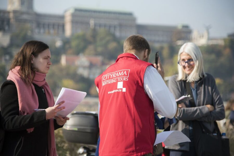 Budapest: 3-Hour Trabant Sightseeing Tour - What the guide adds to the experience