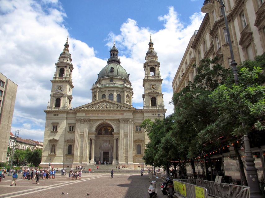 Budapest: 3-Hour Walking Tour of Pest with a Historian - Why Pest makes a strong first walk