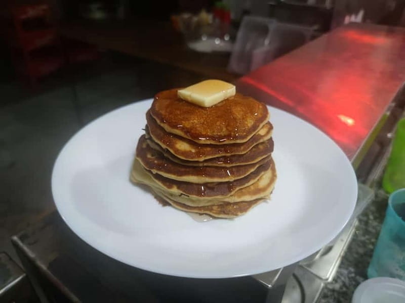 Budapest: 4-hour Bottomless Brunch w/ Cocktails & Craft Beer - Ruin Brew in Budapest’s Jewish Quarter