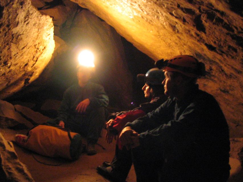 Budapest: Adventure Caving Tour with Guide - How the guides shape the experience