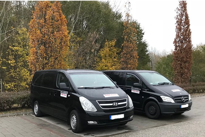 Budapest Airport Transfer - return (arrival & departure) with discount - Landing in Budapest with a name board