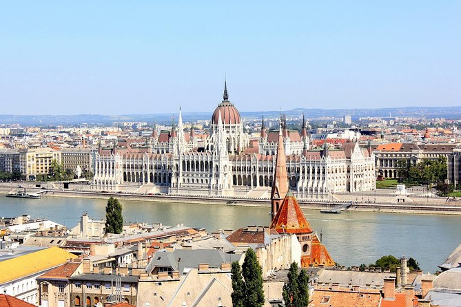 Budapest All in One Small Group Walking Tour with Strudel Stop - Szabadság tér and the complicated twentieth century