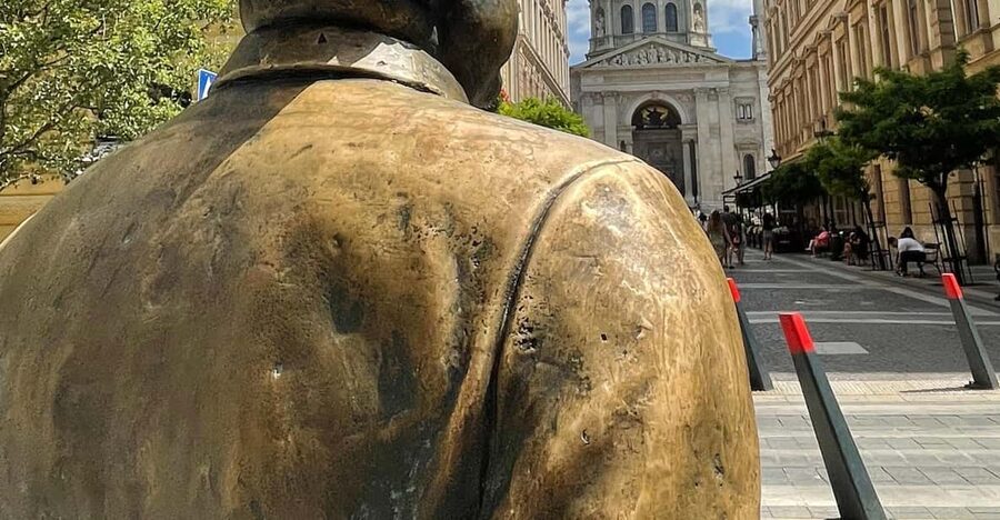 Budapest: Assist the Authorities Outdoor Escape Room Game - Starting beside Budapest’s Fat Policeman