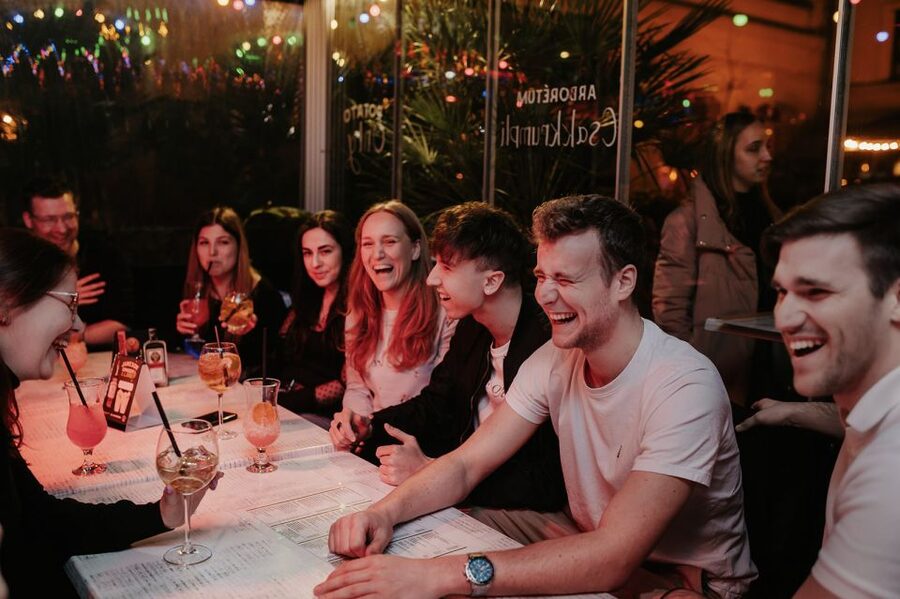 Budapest: Bar Crawl with a Local Guide - Key points at a glance
