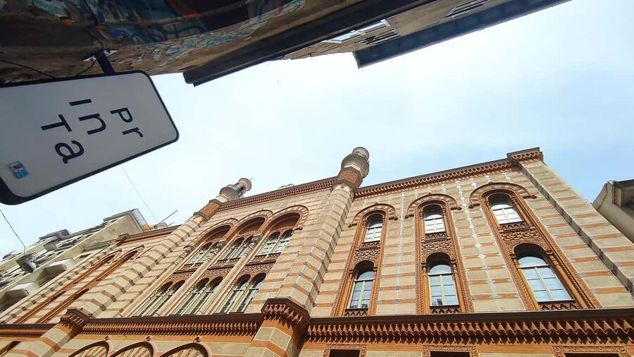 Budapest: Best of Downtown and Jewish Quarter Tour - Price, pace, and practical value