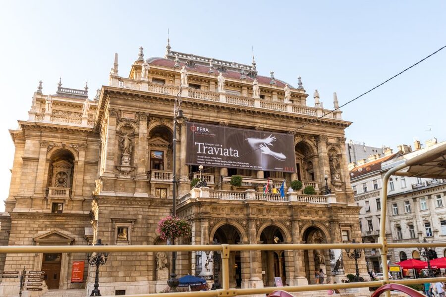 Budapest: Big Bus Hop-On Hop-Off Tour & Danube River Cruise - The one-hour Danube cruise