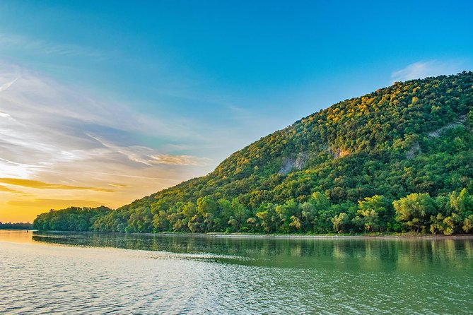 Budapest-Bratislava One-Way Sightseeing Transfer - Who should book this transfer?
