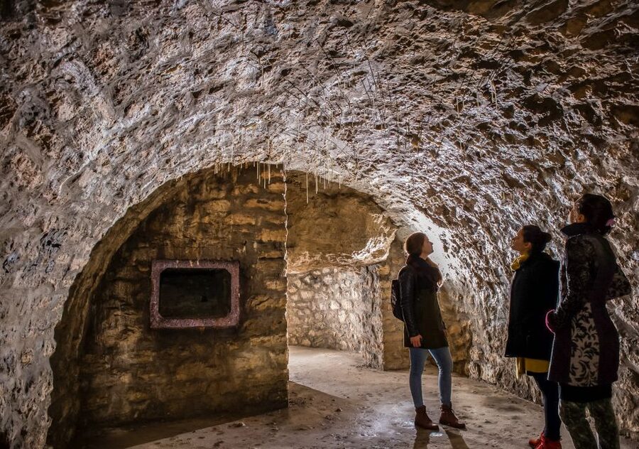 Budapest: Buda Castle Cave Tour - How the guides shape the experience