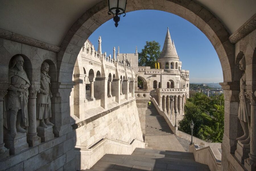 Budapest: Buda Castle District Walking Tour - Fishermen’s Bastion and the best Danube views