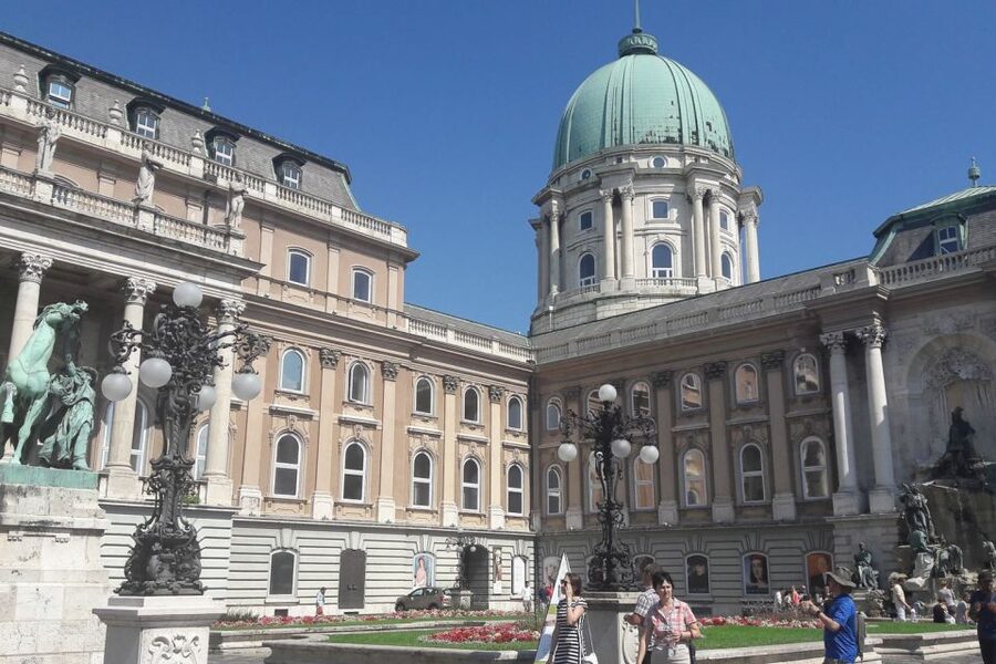 Budapest: Buda Castle District Walking Tour - What $14 gets you