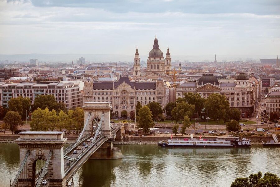 Budapest: Buda Castle Walk with Saint Stephen's Hall - Savoy Terrace and the first city views