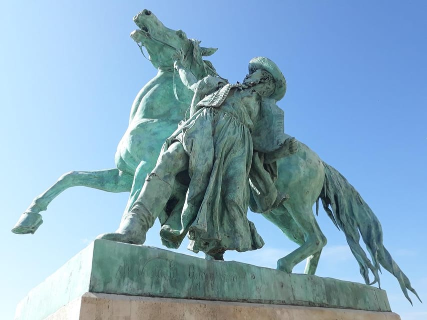 Budapest: Buda Castle Walking Tour & Folk Music Performance - Fisherman’s Bastion and the Pest panorama