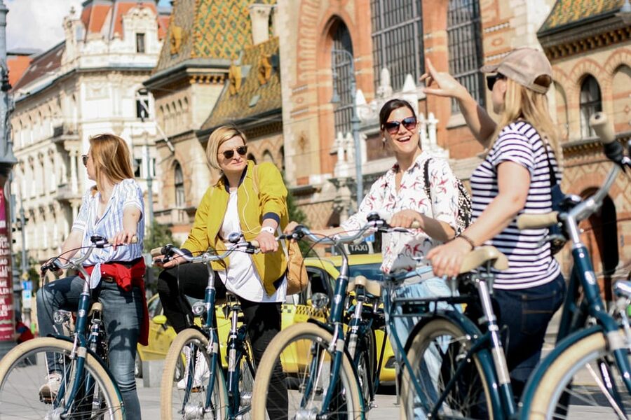 Budapest by Bike - 1 Day Bike Rental (9am-6pm) - Why a bike works well in Budapest
