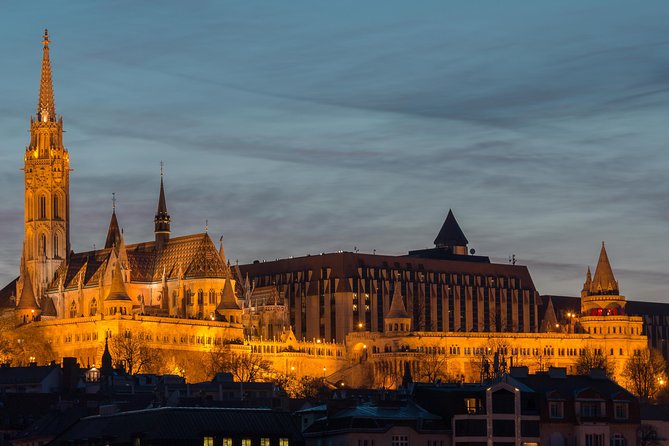 Budapest by night - private driving tour - Why Budapest works so well after sunset