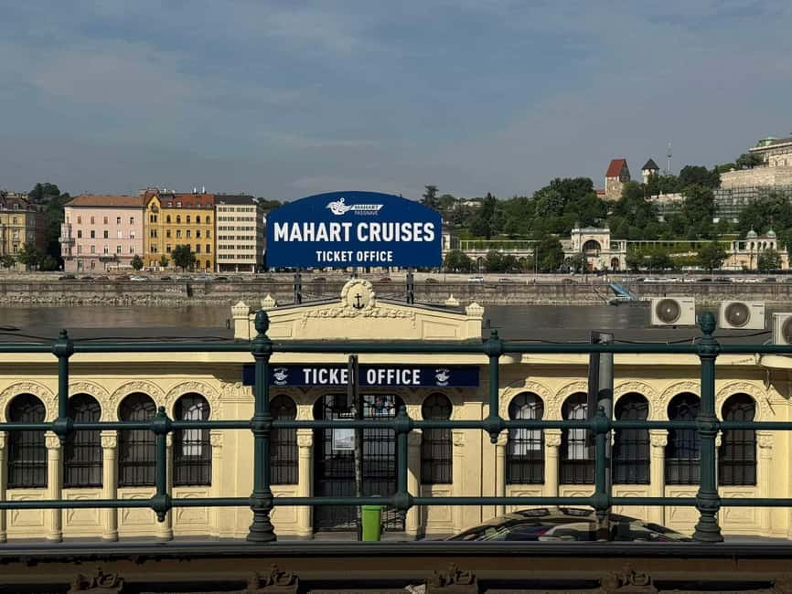 Budapest By Night Sightseeing Cruise - Who will get the most from this cruise