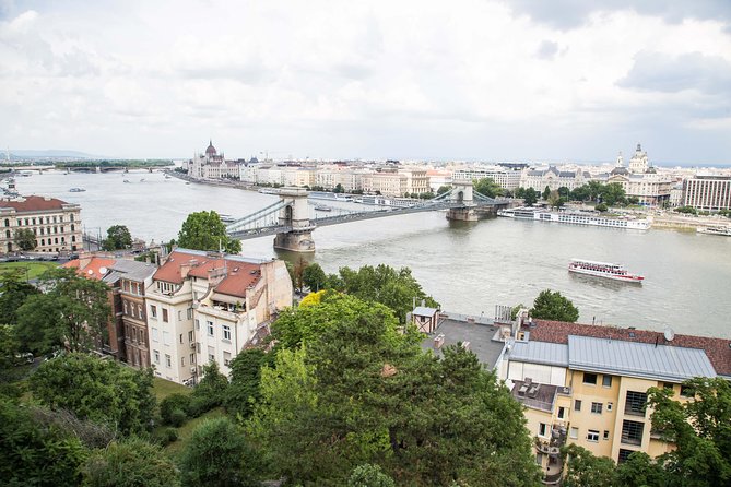 Budapest Castle Walk - Fisherman’s Bastion and the best city views