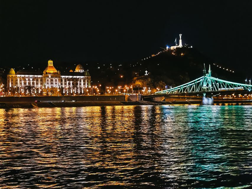 Budapest: City Highlights Cruise with Welcome Drink - Universities, bridges, and the southern turn