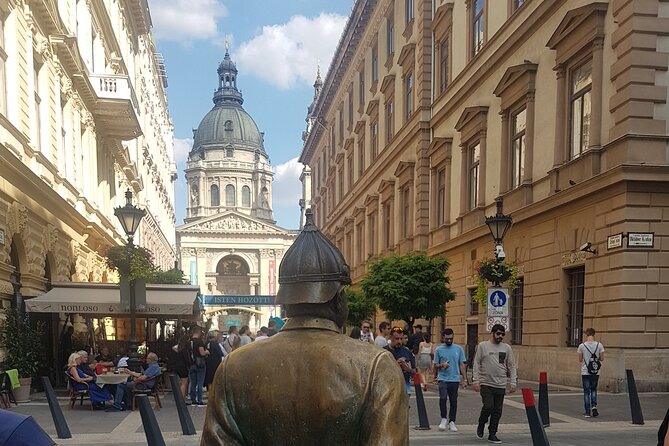 Budapest City Landmarks Walking Tour in 2 Hours - Gresham Palace and the elegance of turn-of-the-century Budapest
