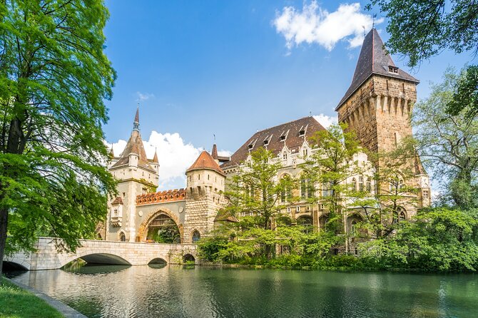 Budapest: City Park Self-Guided Walking Tour - Vajdahunyad Castle and its unusual design
