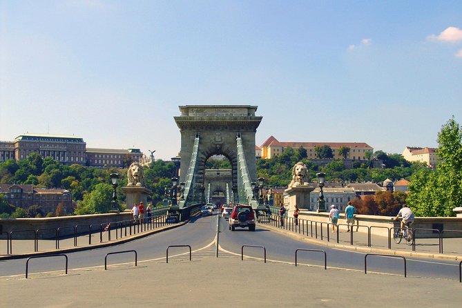 Budapest City Sightseeing Half-Day Tour - What the guides add, and where the tour can falter