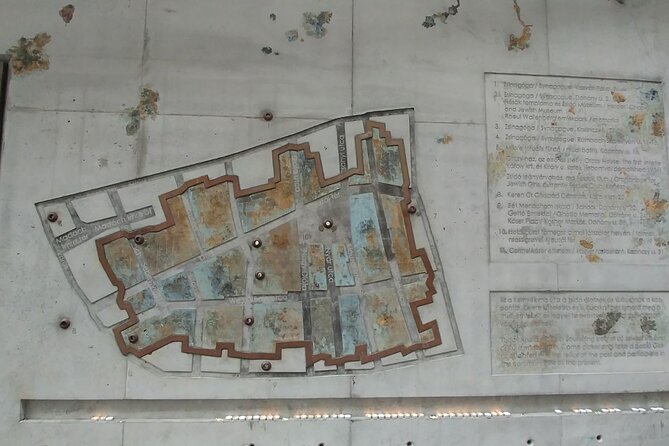 Budapest City Walk in Jewish Quarter - Personal stories make the history easier to grasp