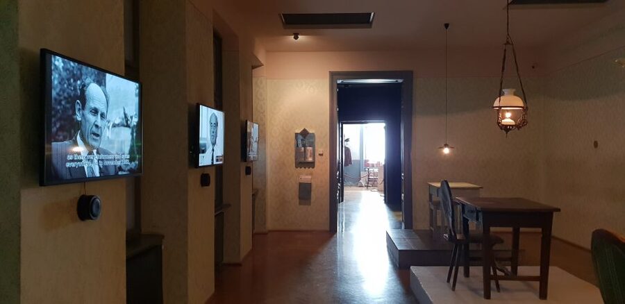 Budapest: Communist History Tour with House of Terror Option - Timing, pace, and practical details