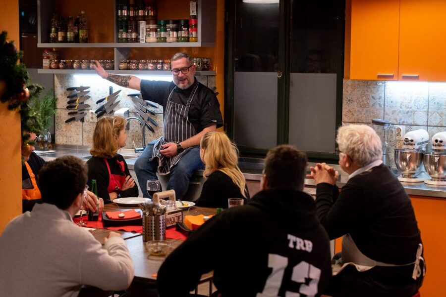 Budapest: Cooking School – Hungarian Menu & Local Market - From market stalls to the Chefparade kitchen