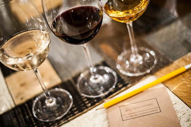 Budapest Culinary & Wine Walk—Budapest’s Signature Food Tour - Meeting the guides and group size