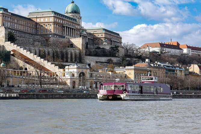 Budapest Danube 1 Hour Sunset or Night Cruise with Audio Guide - Gellért Hill, Elisabeth Bridge, and Liberty Bridge