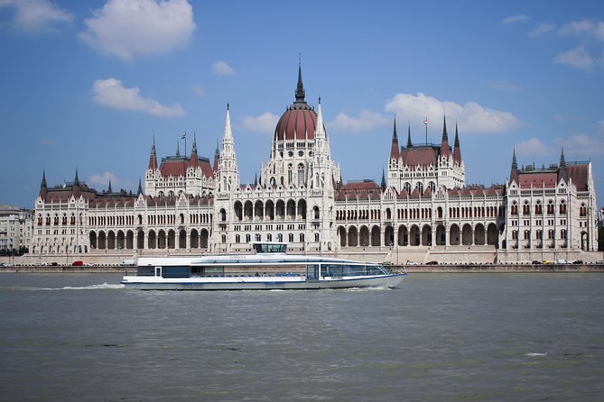 Budapest Danube Cruise with Drink, Audio Guide, Margaret Island - Margaret Island: the optional 45-minute break
