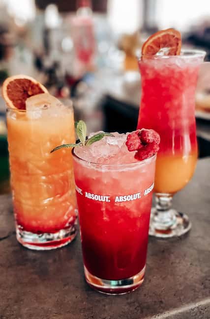 Budapest: Danube Cruise with Folk Dancing and Drinks - Is $51 a fair price?
