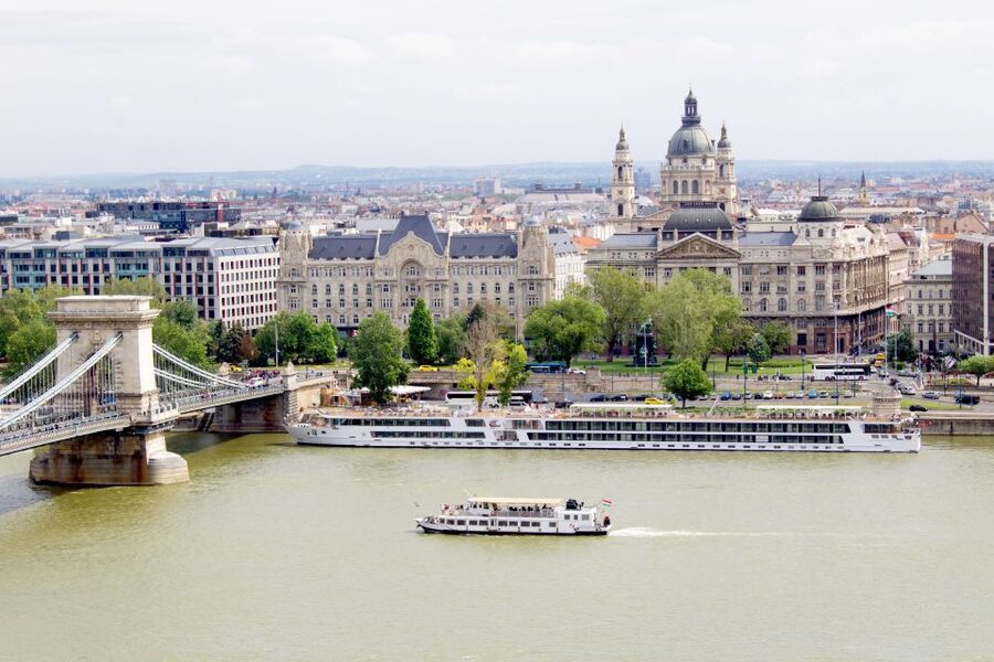 Budapest: Day or Night River Cruise on Panoramic Boat - Parliament and Margaret Bridge from the river