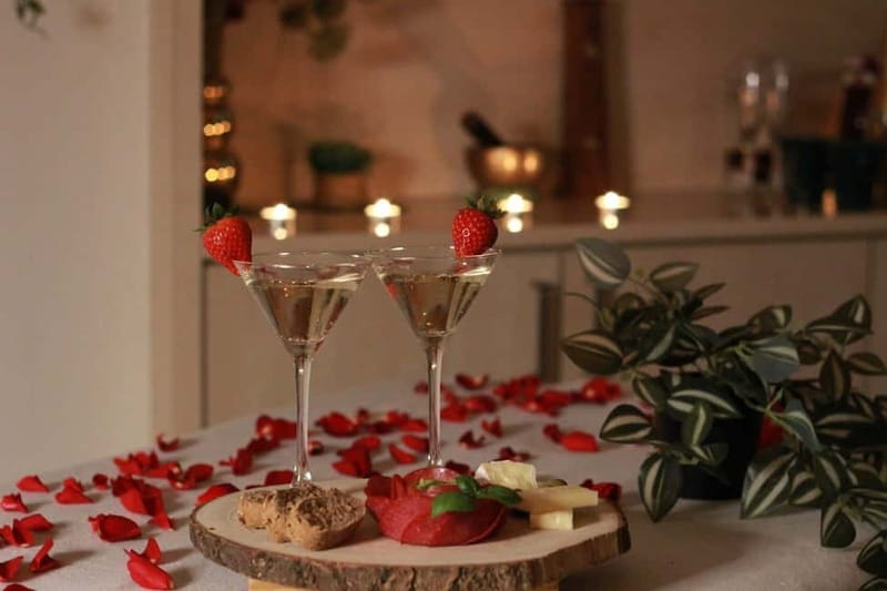 BUDAPEST, Day Spa : Couples Massage with Roses Bubble Bath - A three-hour pause from Budapest sightseeing
