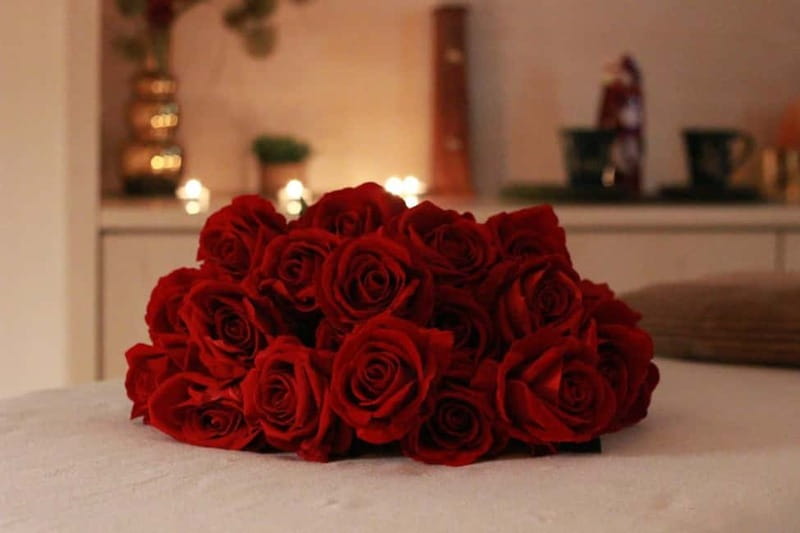 BUDAPEST, Day Spa : Couples Massage with Roses Bubble Bath - The 60-minute couples massage