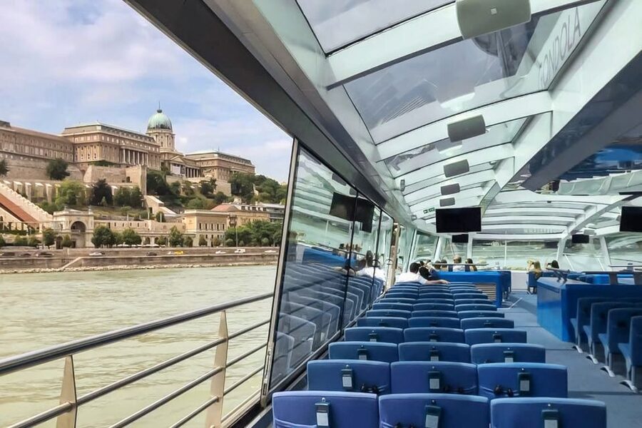 Budapest: Daytime Sightseeing Boat Cruise - Parliament, bridges, and the main river views